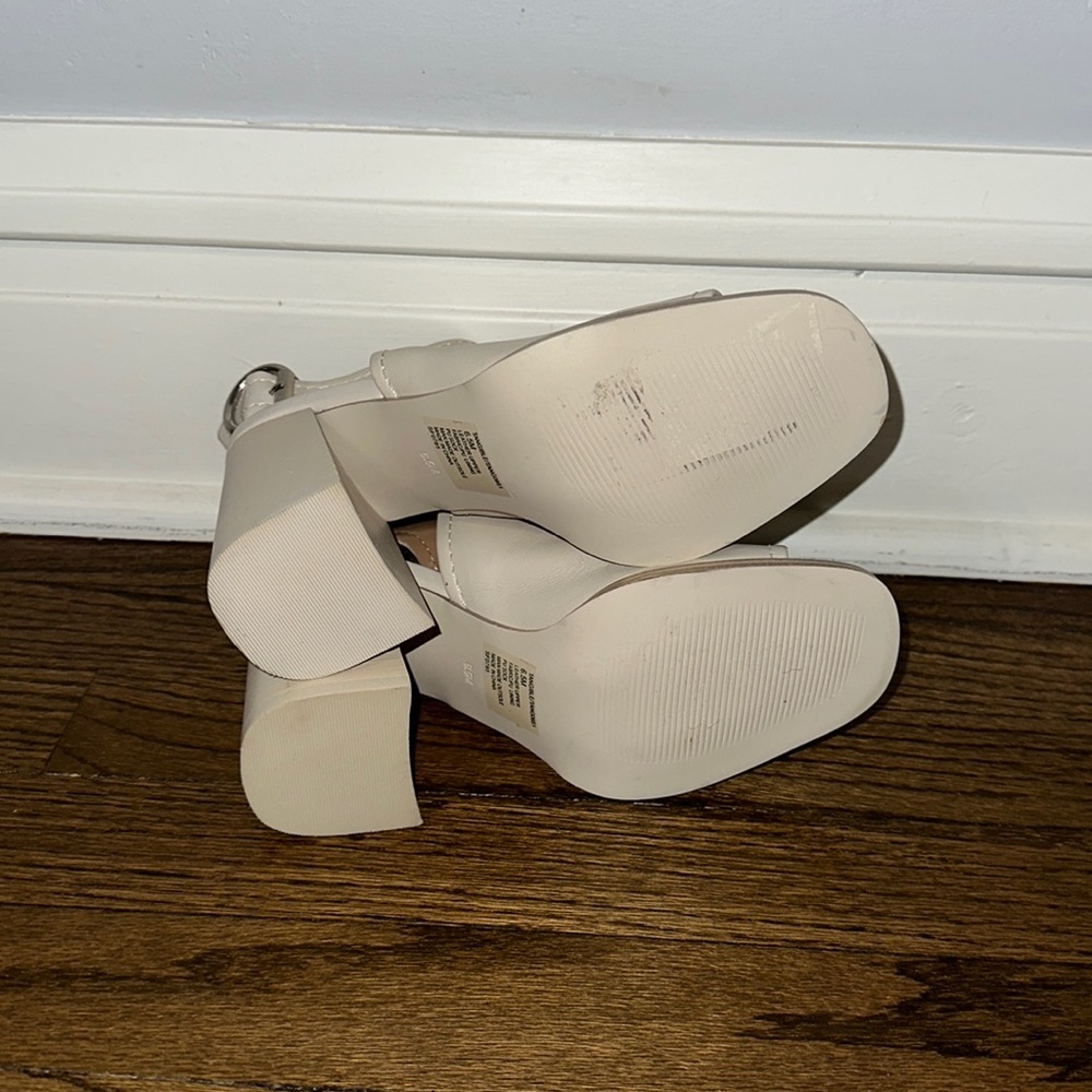 Steve Madden Tangible Bone/Cream Upper Leather Block Heel Open Toe Bootie 6.5M - Picture 8 of 11